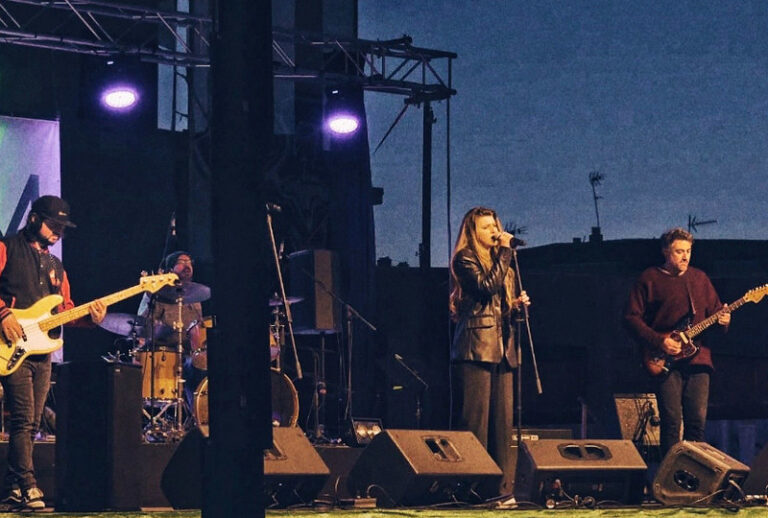 DISCOMANIA - Tributo Años 90/00